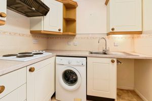 KITCHEN- click for photo gallery